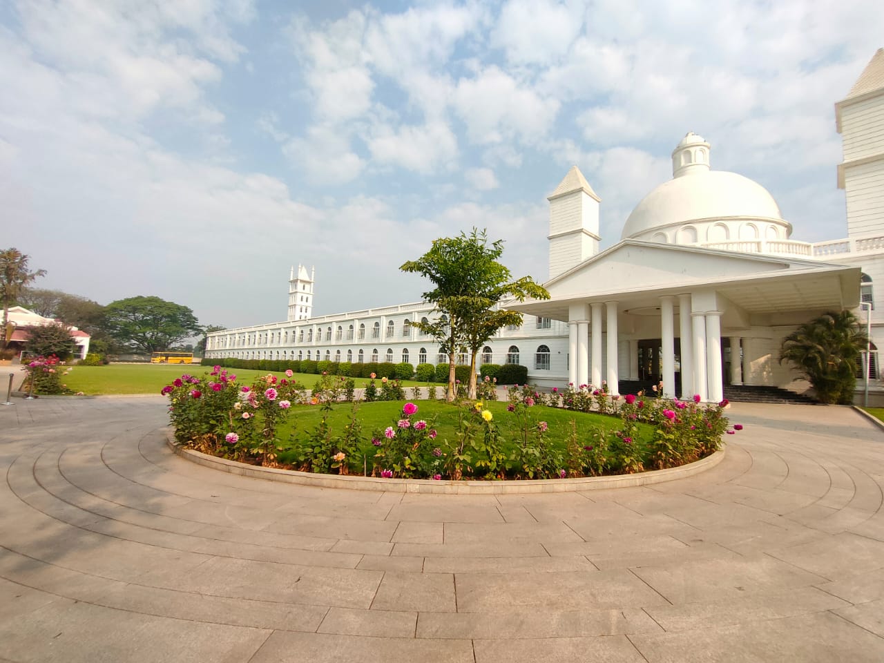 Cambridge School Campus